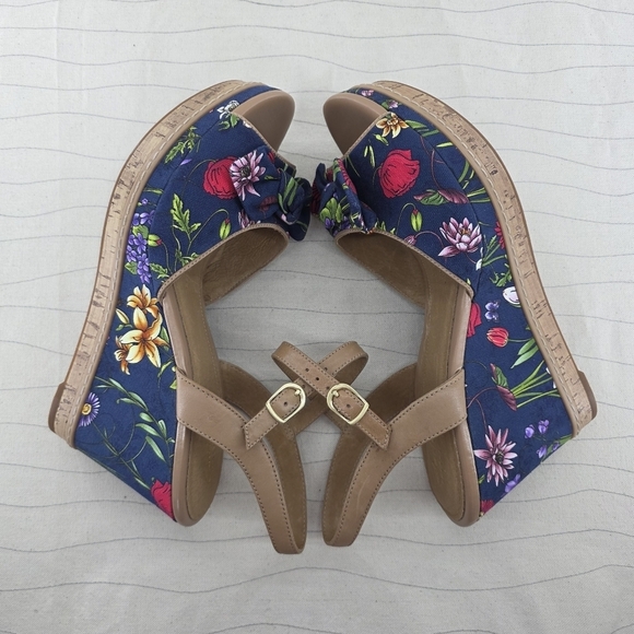 Clarks Womens Artisans Amelia Joyce Navy Floral Platform Wedge Heels Sz 11 NEW - Picture 9 of 12